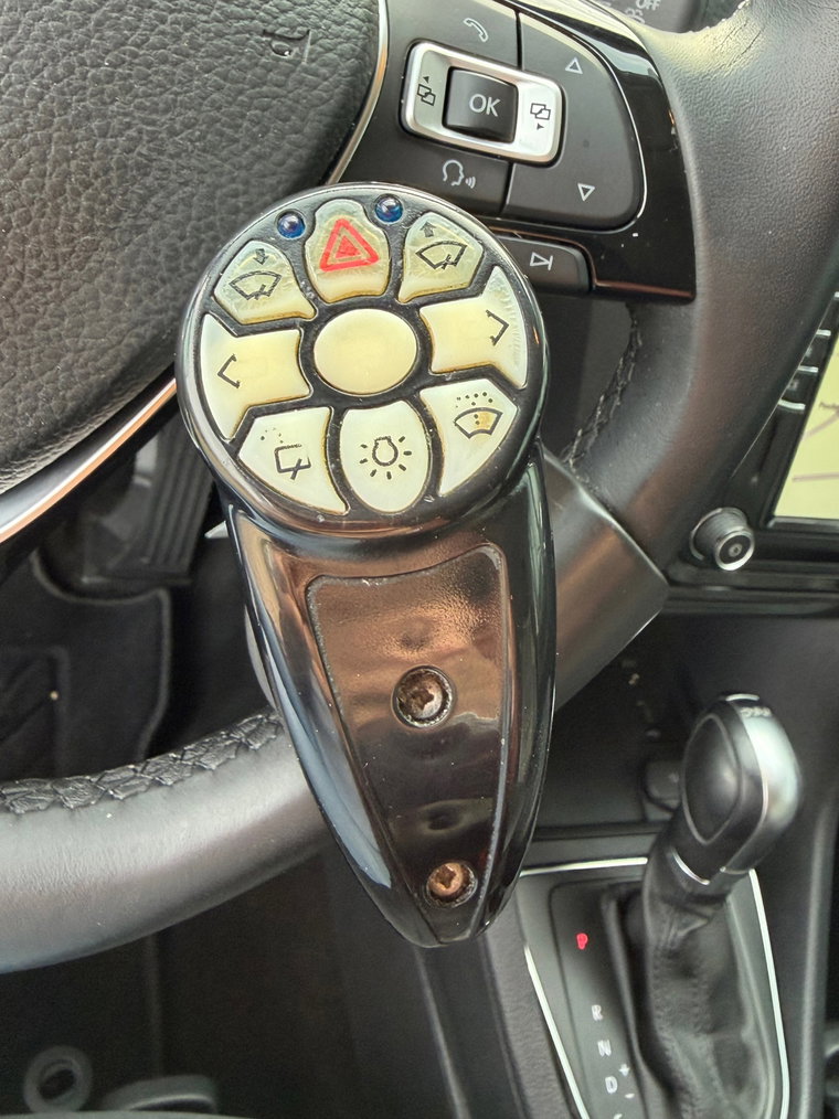 Vehicle Image 15