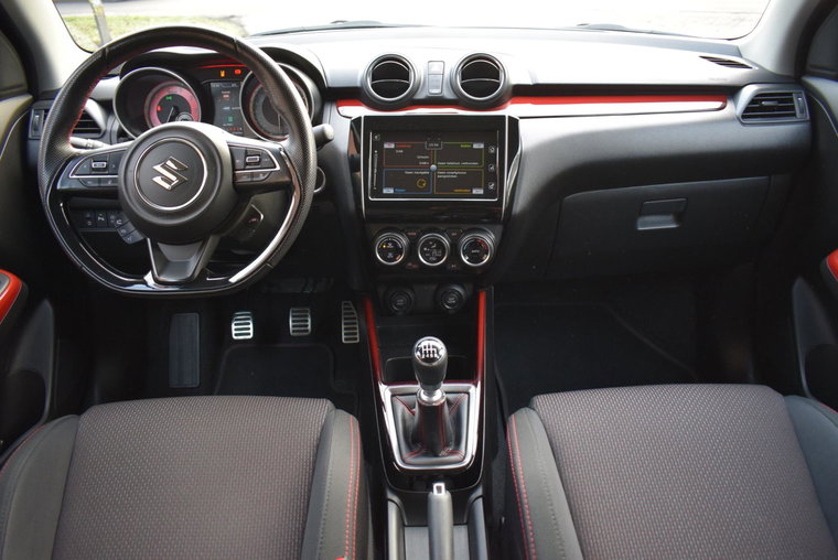 Vehicle Image 13