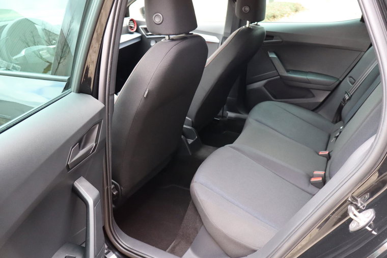Vehicle Image 25
