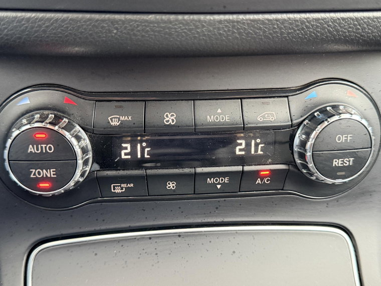 Vehicle Image 26