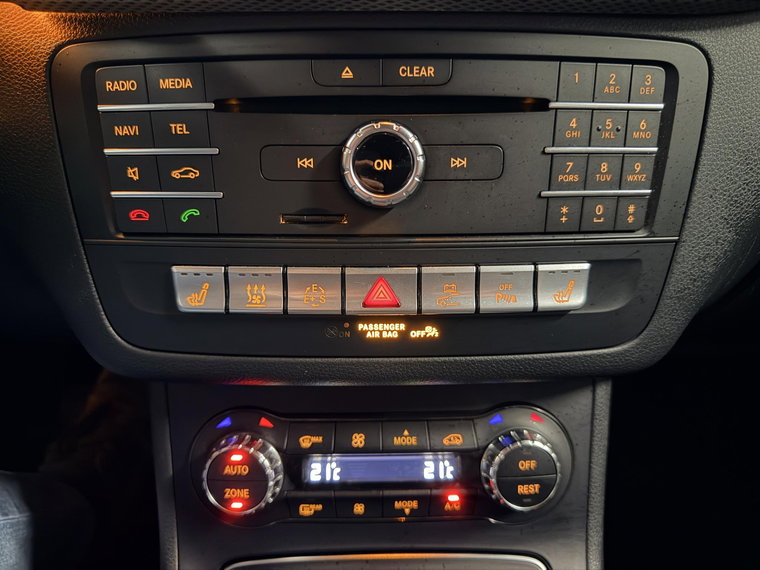 Vehicle Image 32