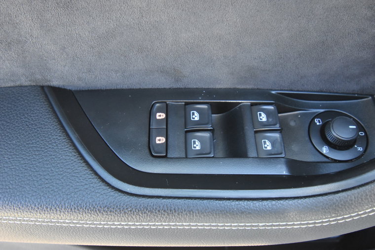 Vehicle Image 26