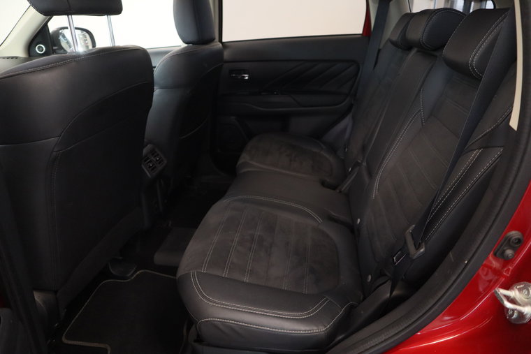 Vehicle Image 19