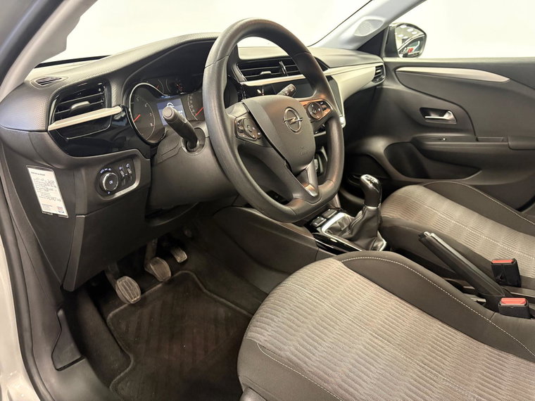 Vehicle Image 35