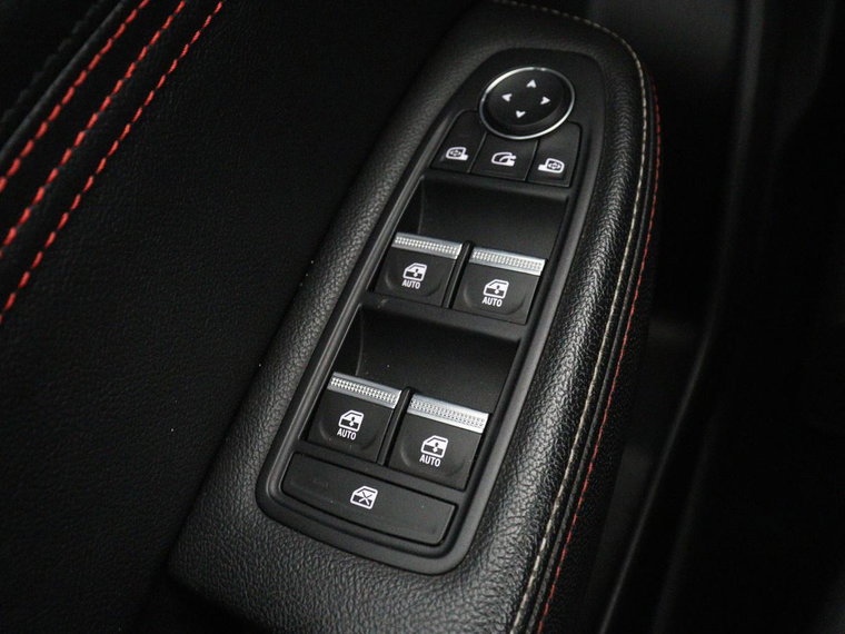Vehicle Image 38