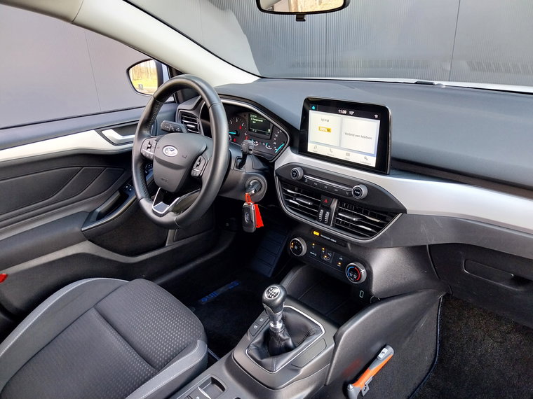 Vehicle Image 18