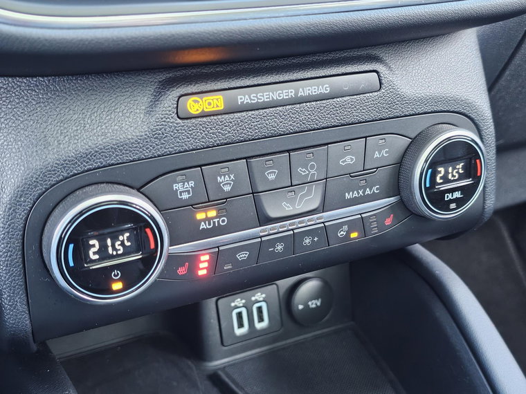 Vehicle Image 28