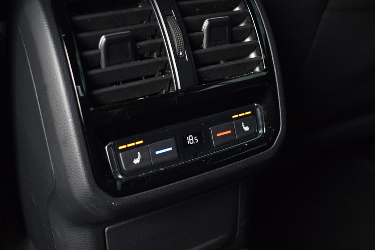 Vehicle Image 28