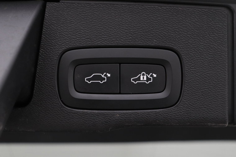 Vehicle Image 48