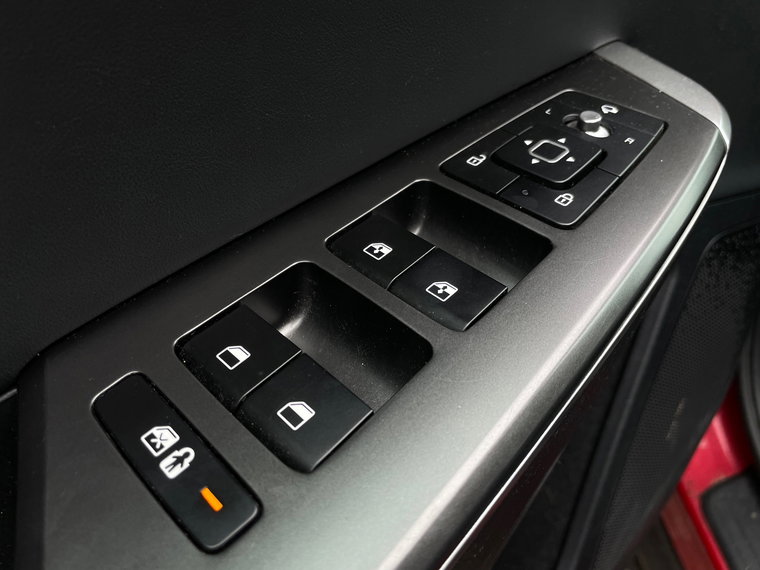Vehicle Image 24