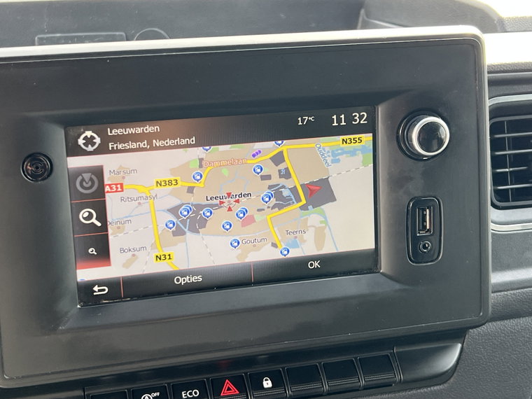 Vehicle Image 26