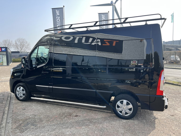 Vehicle Image 34