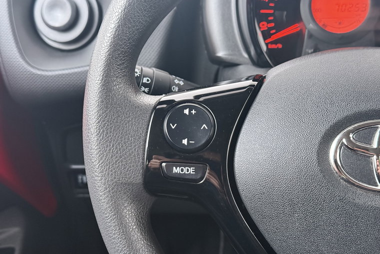 Vehicle Image 17