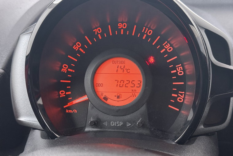 Vehicle Image 19