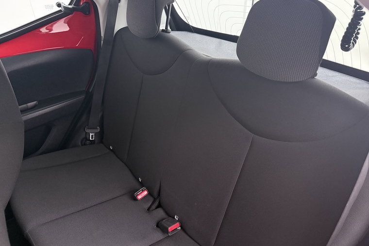 Vehicle Image 11