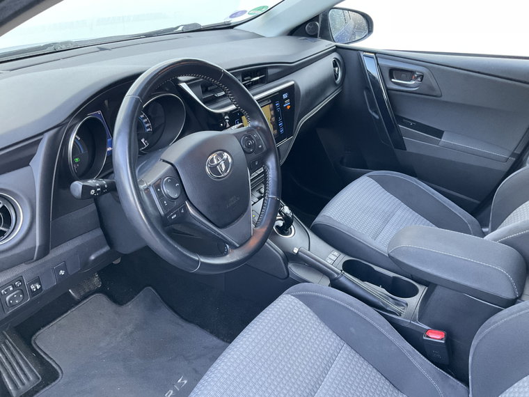 Vehicle Image 16
