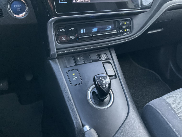 Vehicle Image 23