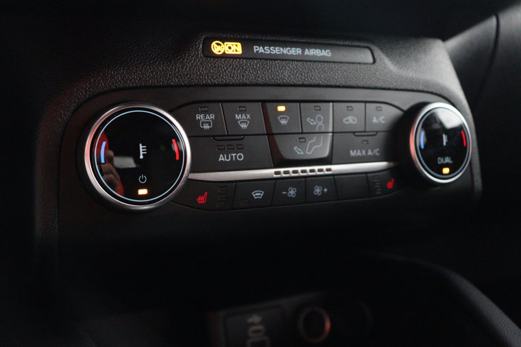 Vehicle Image 27