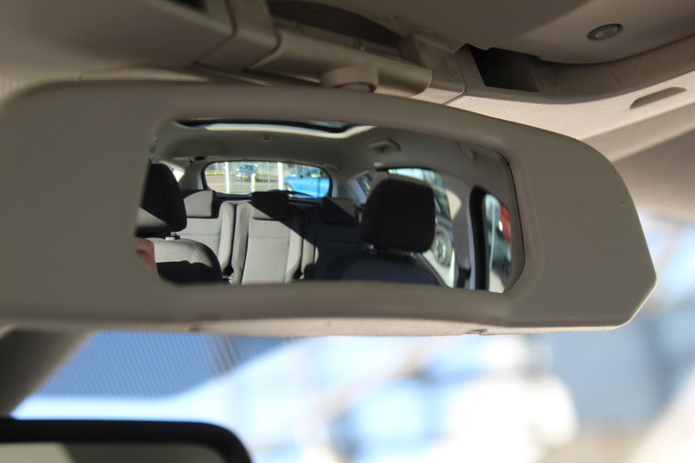 Vehicle Image 22