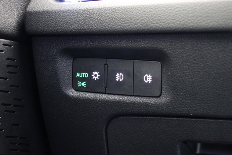 Vehicle Image 28