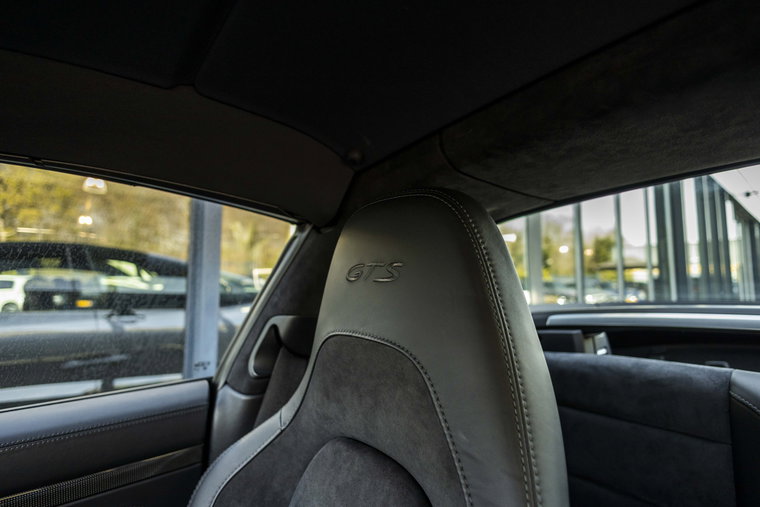 Vehicle Image 39