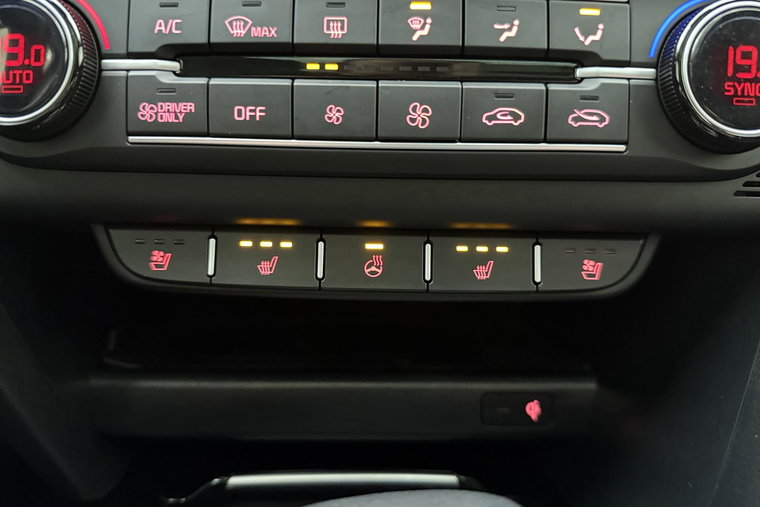 Vehicle Image 29