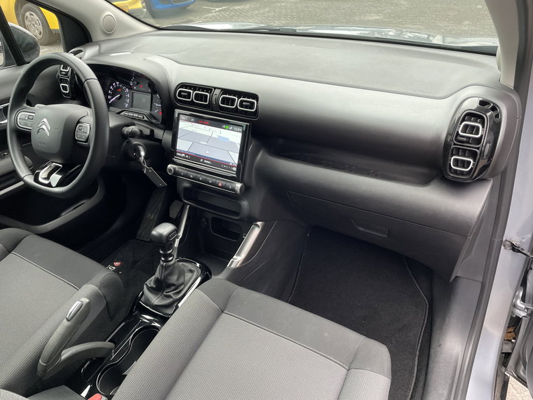 Vehicle Image 27