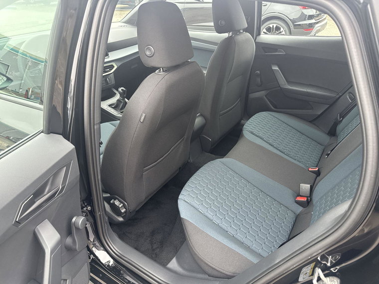 Vehicle Image 13