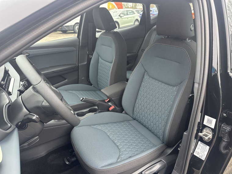 Vehicle Image 22