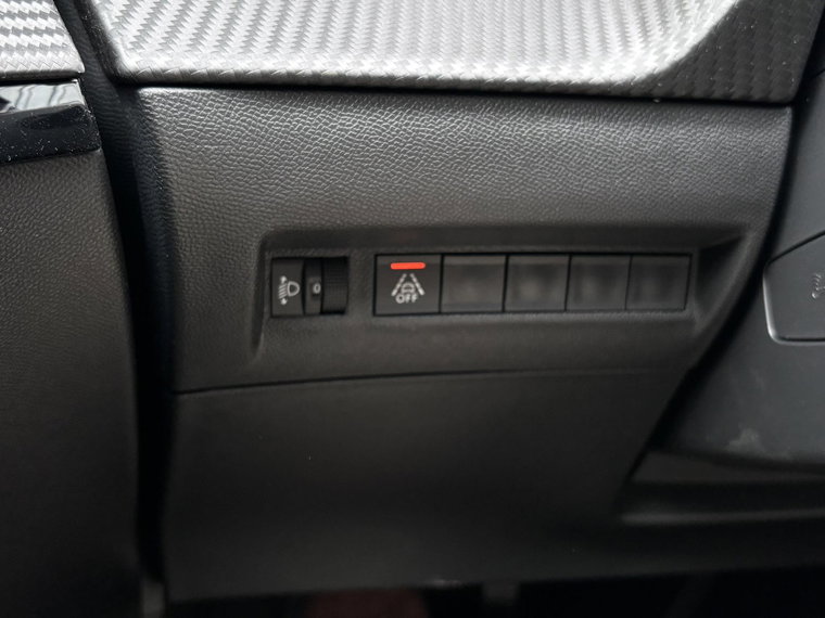 Vehicle Image 26