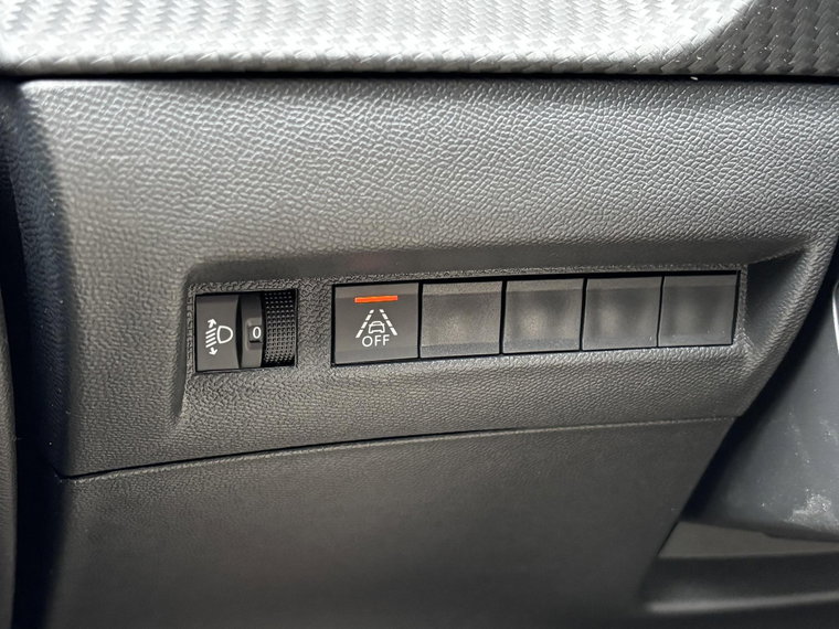 Vehicle Image 27