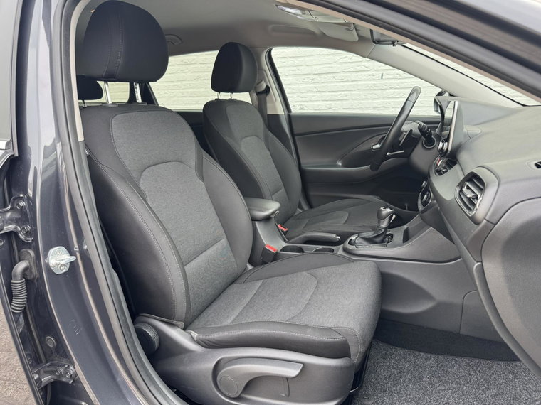 Vehicle Image 37