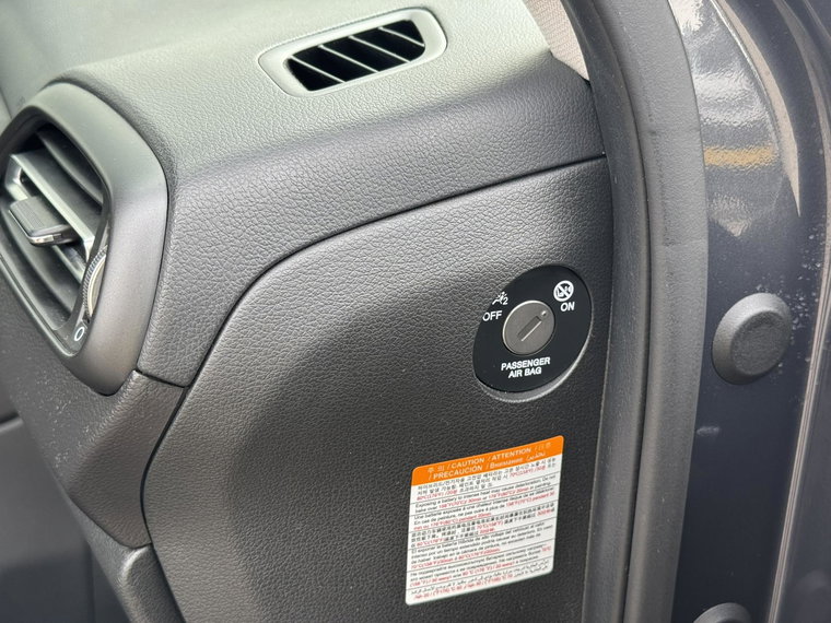 Vehicle Image 40