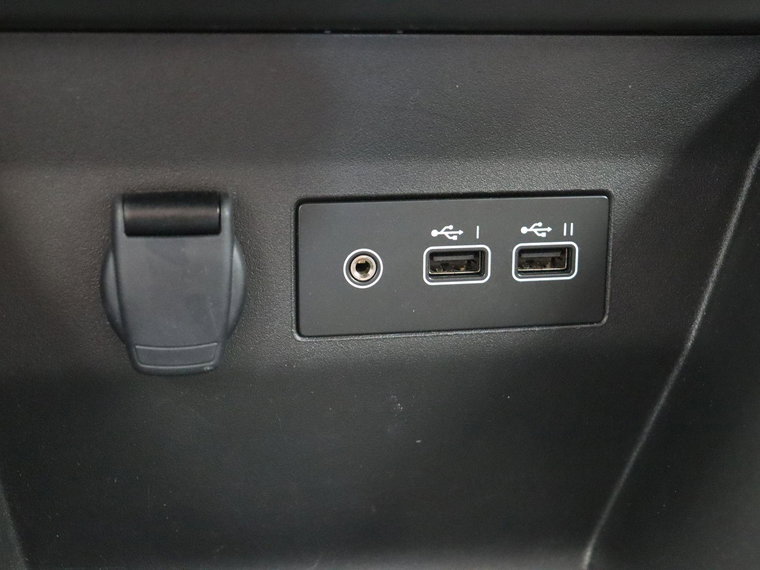 Vehicle Image 26