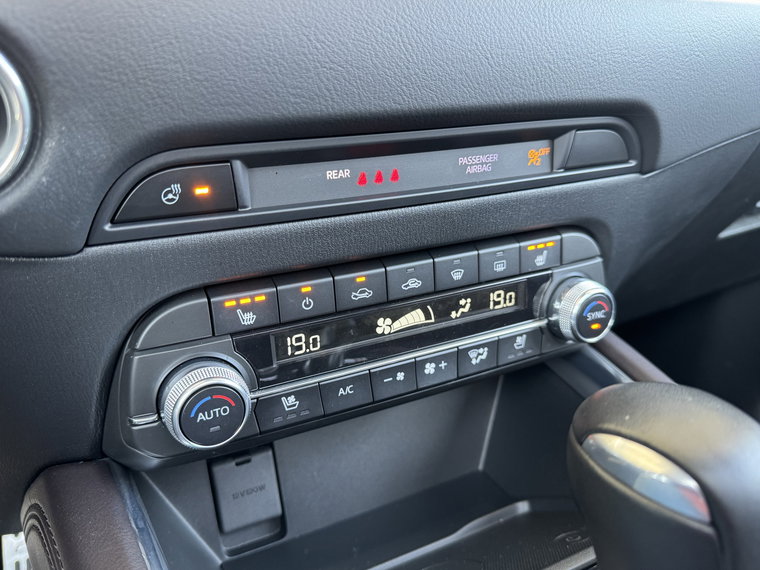 Vehicle Image 26