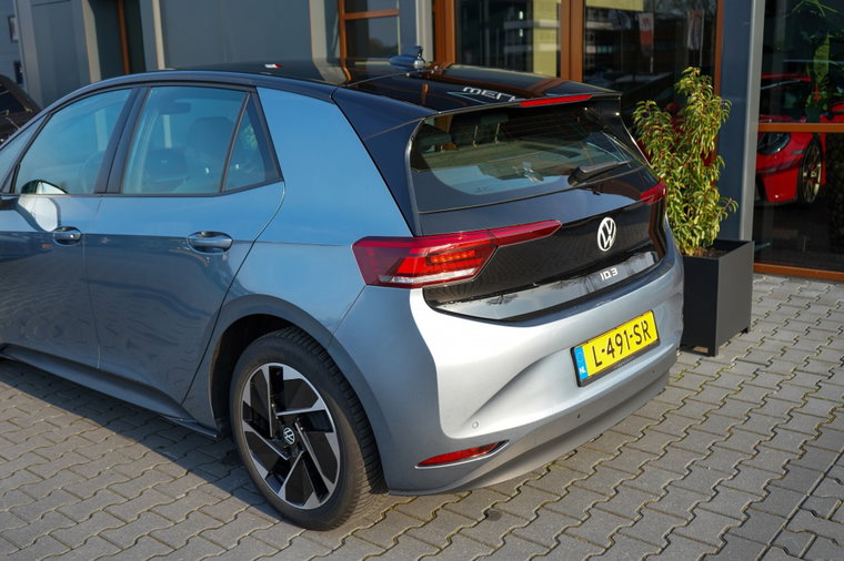 Vehicle Image 40