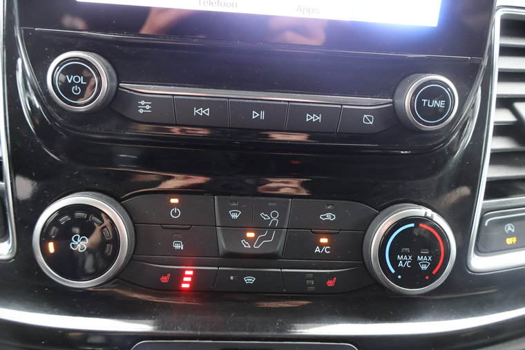 Vehicle Image 24
