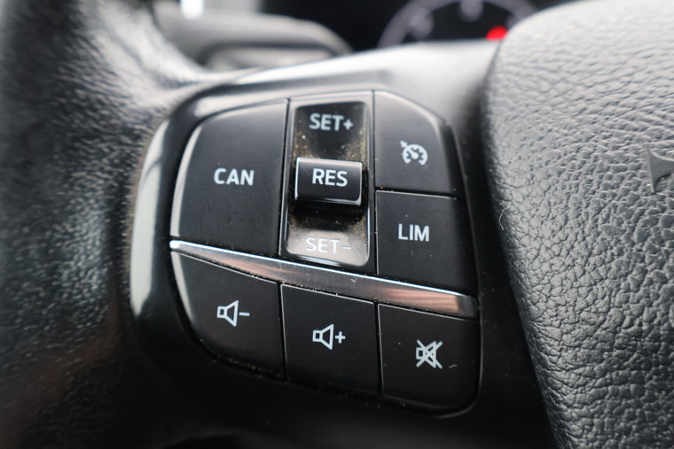 Vehicle Image 26