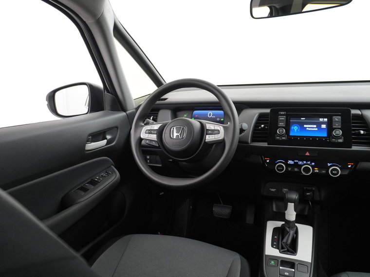 Vehicle Image 16
