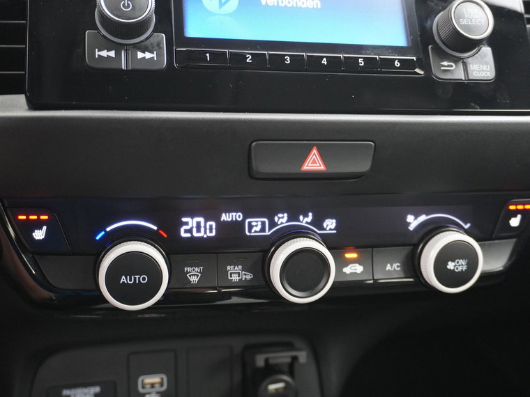 Vehicle Image 24