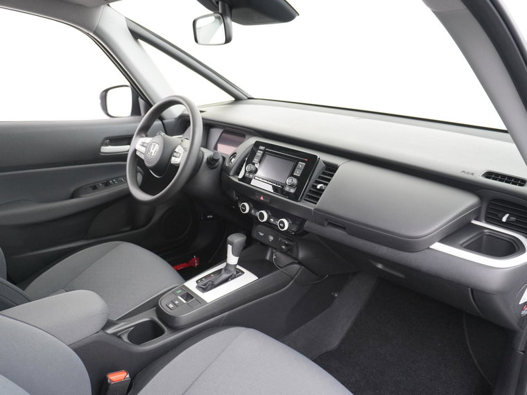Vehicle Image 26