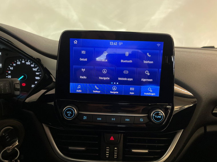 Vehicle Image 30