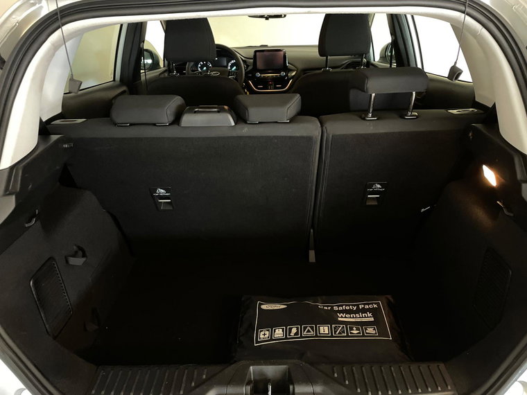 Vehicle Image 39