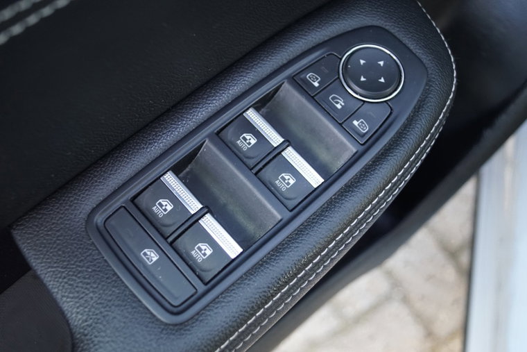 Vehicle Image 35