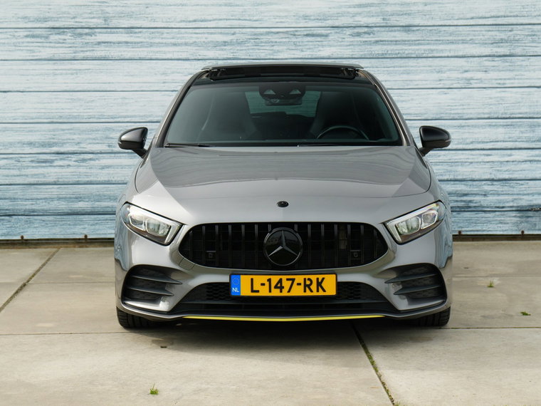 Vehicle Image 21