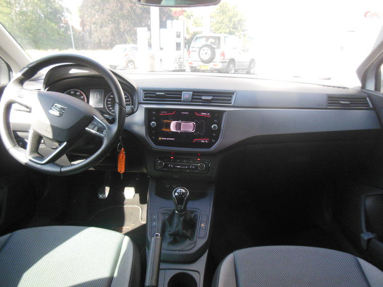 Vehicle Image 12