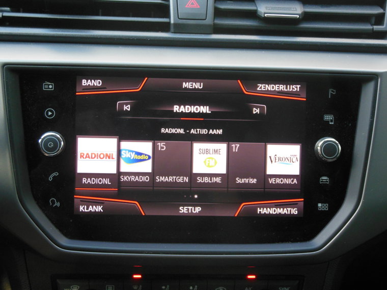 Vehicle Image 16