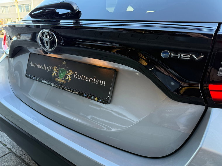 Vehicle Image 16
