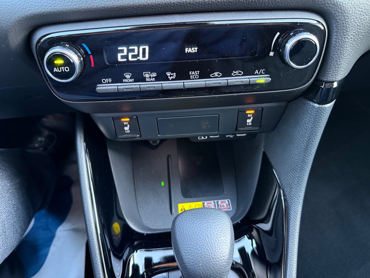 Vehicle Image 32