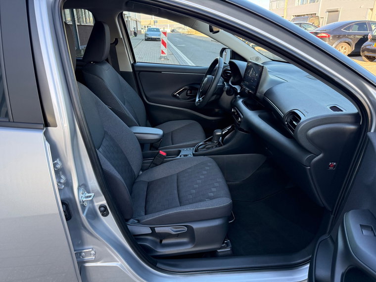 Vehicle Image 35